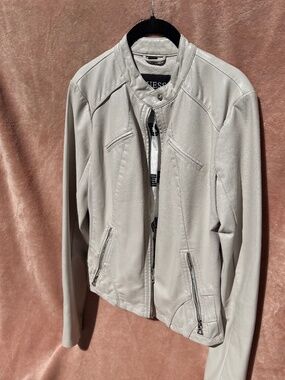 GUESS Faux Leather Moto Jacket Cream | Women’s Medium | Zip Up Biker Style